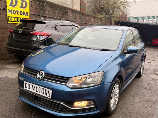 Volkswagen Polo Hatchback, Petrol, 2016, Blue