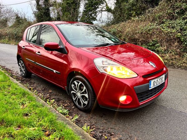Renault Clio Hatchback, Ethanol Petrol, 2010, Red