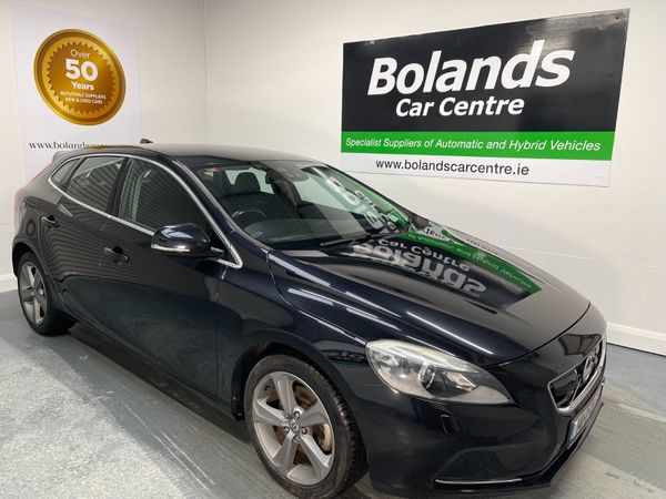 Volvo V40 Hatchback, Petrol, 2014, Black