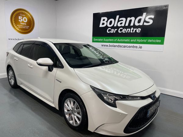 Toyota Corolla Estate, Petrol Hybrid, 2020, White