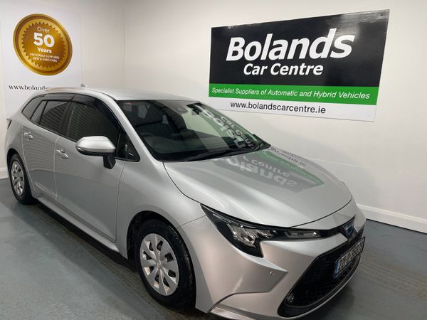 Toyota Corolla Estate, Petrol Hybrid, 2022, Silver