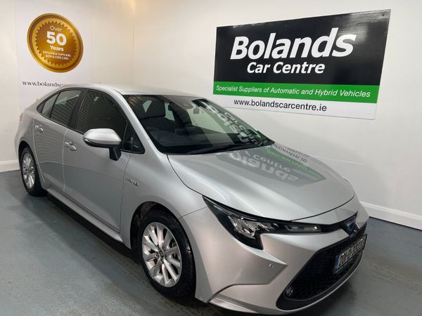 Toyota Corolla Saloon, Petrol Hybrid, 2020, Silver