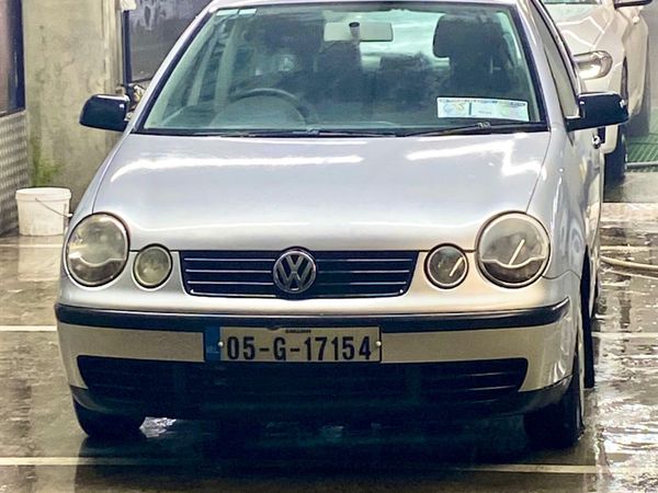 Volkswagen Polo Hatchback, Diesel, 2005, Silver