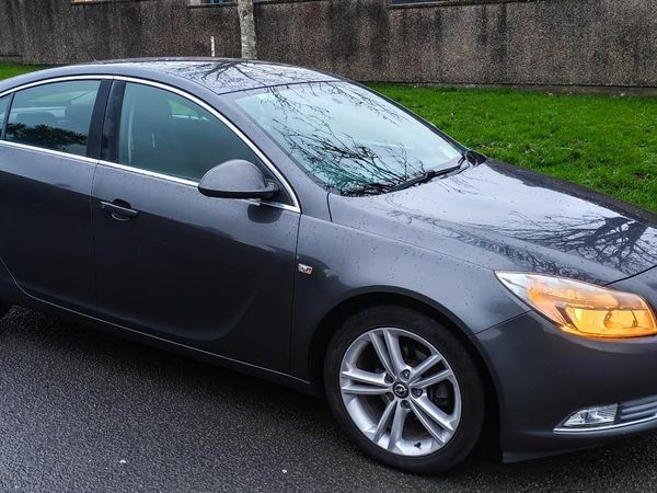 Opel Insignia Hatchback, Petrol, 2011, Grey