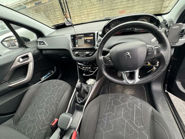 Peugeot 2008 SUV, Petrol, 2016, Black