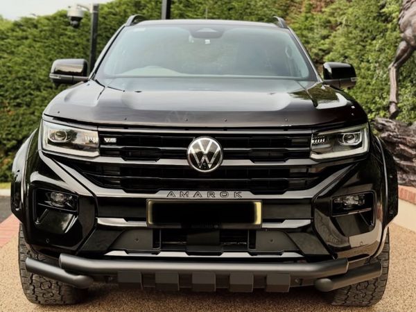 Volkswagen Amarok Crew Cab, Diesel, 2024, Black