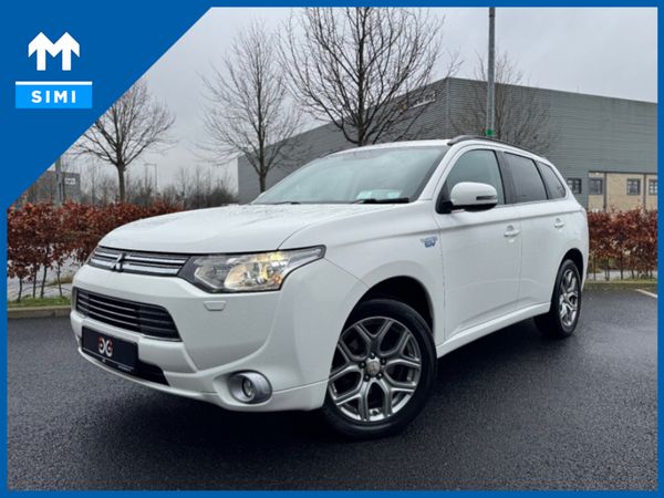Mitsubishi Outlander Estate, Petrol Hybrid, 2015, White