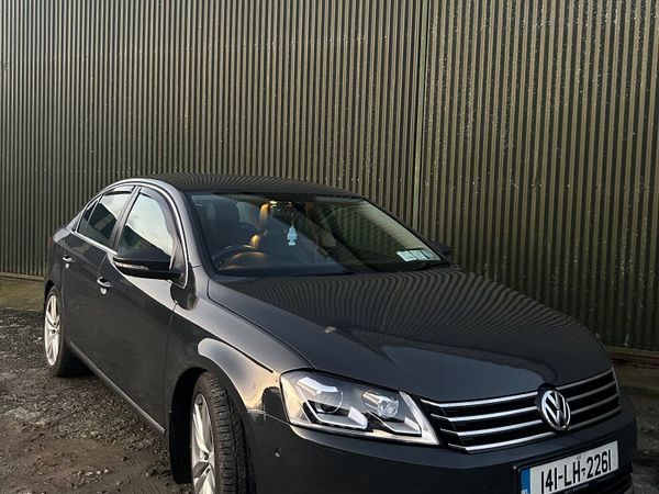 Volkswagen Passat Saloon, Diesel, 2014, Grey