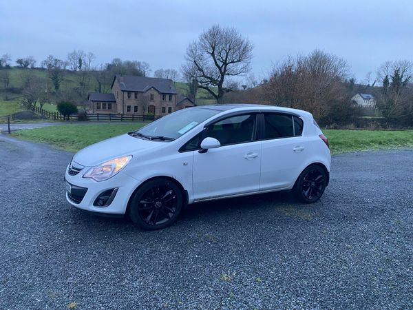Opel Corsa Hatchback, Petrol, 2012, White