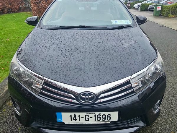 Toyota Corolla Saloon, Diesel, 2014, Black