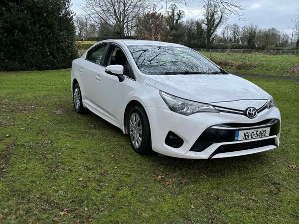 Toyota Avensis Saloon, Diesel, 2016, White