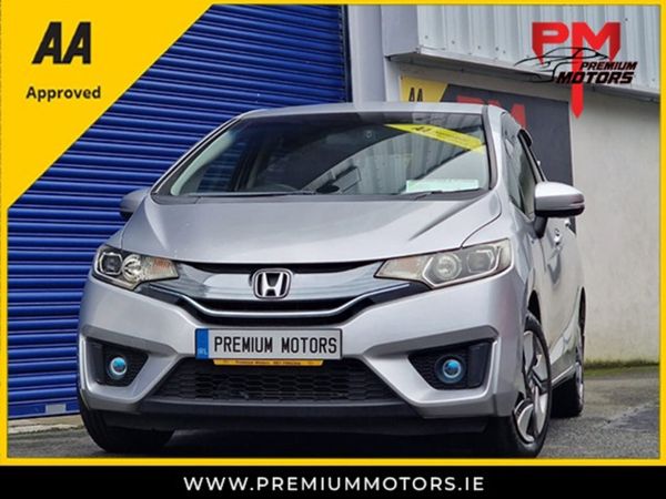 Honda Fit Hatchback, Petrol Hybrid, 2014, Silver