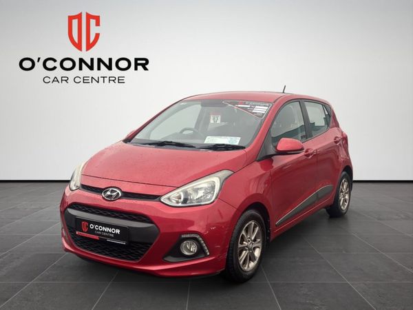 Hyundai i10 Hatchback, Petrol, 2015, Red