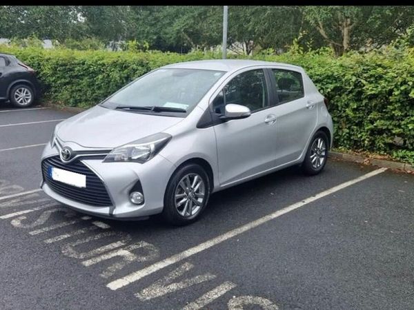 Toyota Yaris Hatchback, Petrol, 2017, Grey