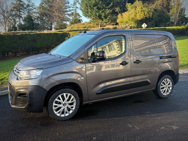 Citroen Berlingo MPV, Diesel, 2022, Grey