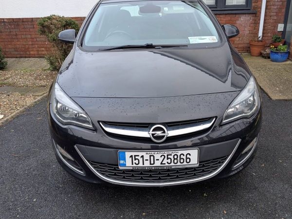 Opel Astra Hatchback, Diesel, 2015, Black