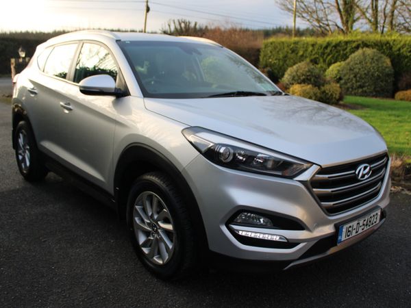 Hyundai Tucson SUV, Diesel, 2016, Silver