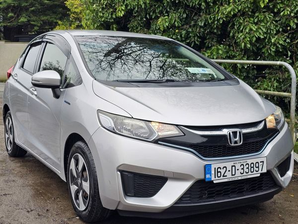 Honda Fit Hatchback, Petrol Hybrid, 2016, Silver
