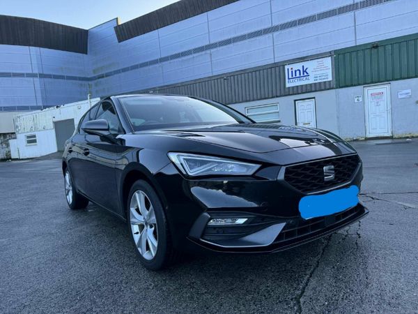 SEAT Leon Hatchback, Petrol Plug-in Hybrid, 2020, Black