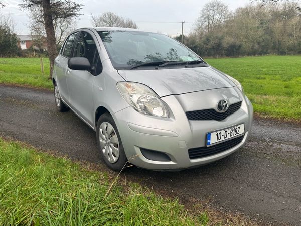 Toyota Yaris Hatchback, Petrol, 2010, Silver