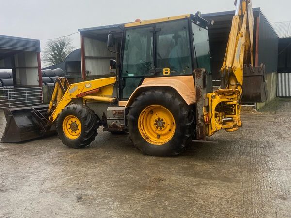 MF Fermec 860 digger for sale in Co. Roscommon for €15,750 on DoneDeal