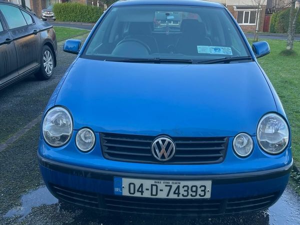 Volkswagen Polo Hatchback, Petrol, 2004, Blue
