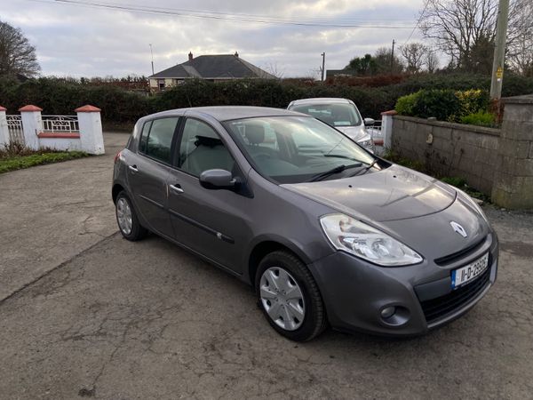 Renault Clio Hatchback, Ethanol Petrol, 2011, Grey