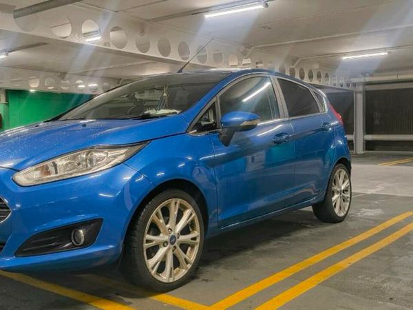 Ford Fiesta Hatchback, Diesel, 2013, Blue