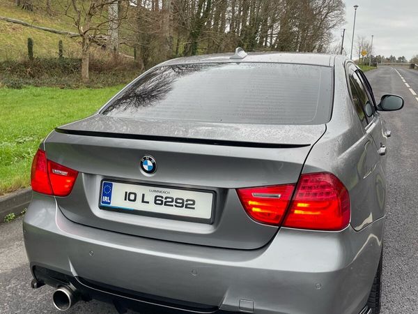 BMW 3-Series Saloon, Diesel, 2010, Grey
