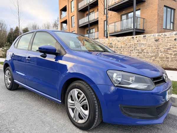 Volkswagen Polo Hatchback, Petrol, 2012, Blue