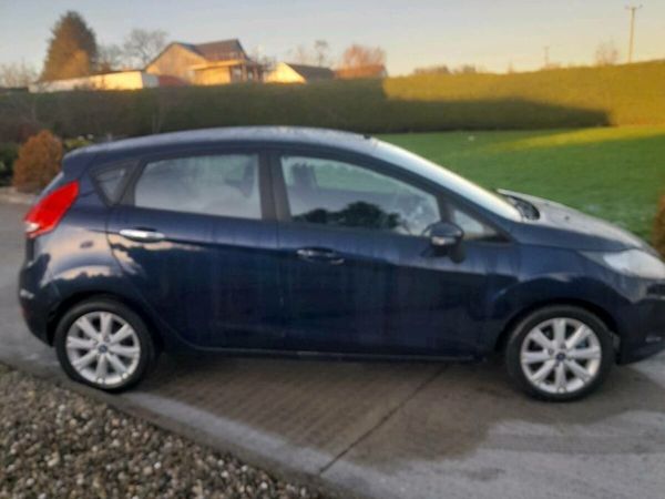 Ford Fiesta Hatchback, Petrol, 2010, Blue
