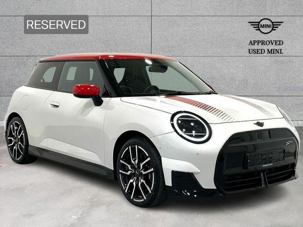 Mini Cooper Hatchback, Electric, 2025, White