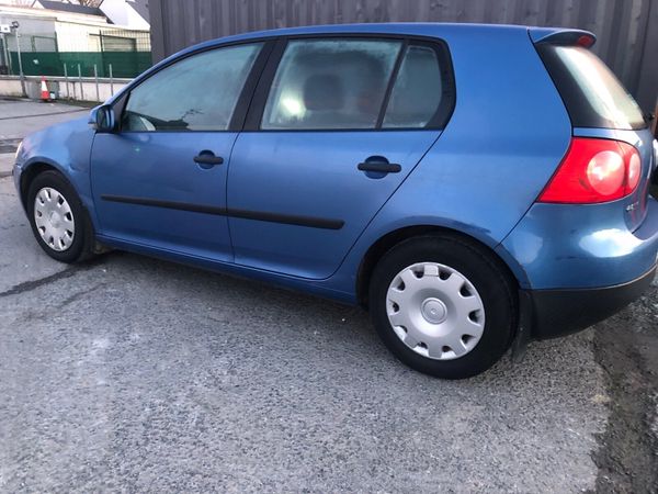 Volkswagen Golf Hatchback, Petrol, 2004, Blue