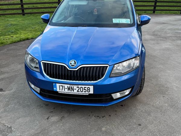 Skoda Octavia Hatchback, Diesel, 2017, Blue