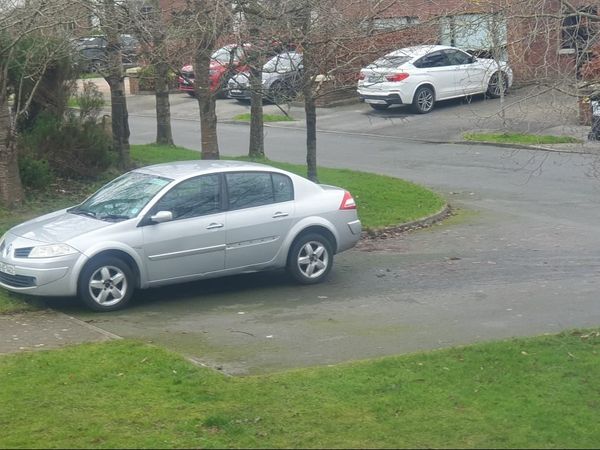 Renault Megane Saloon, Petrol, 2008, Silver
