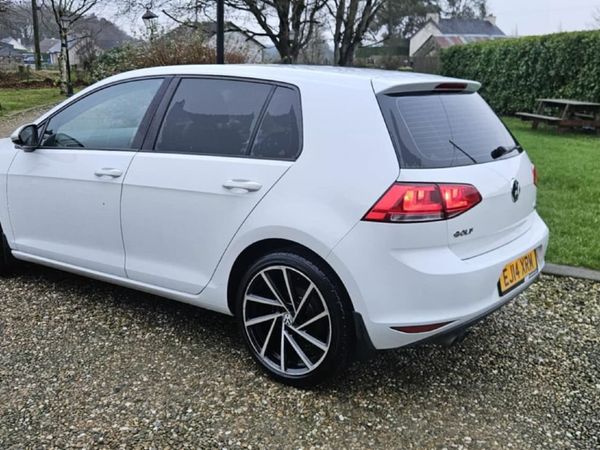 Volkswagen Golf Hatchback, Diesel, 2014, White