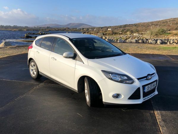 Ford Focus Hatchback, Diesel, 2013, White