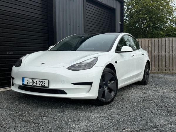 Tesla Model 3 Saloon, Electric, 2021, White