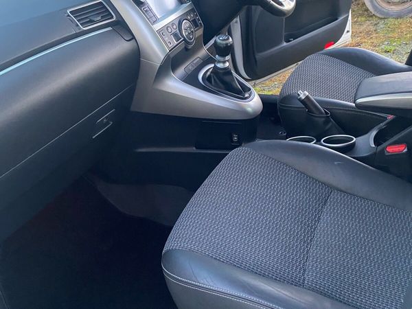 Toyota Verso MPV, Diesel, 2014, White