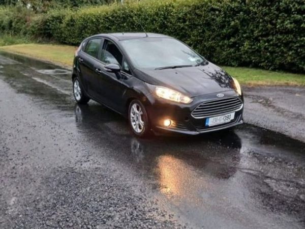 Ford Fiesta Hatchback, Petrol, 2013, Black