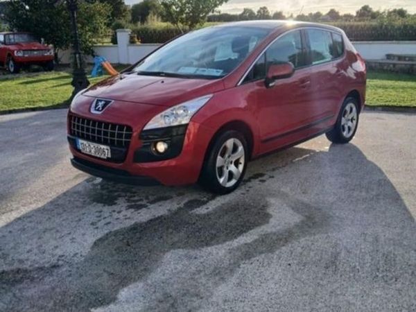 Peugeot 3008 Hatchback, Diesel, 2013, Red