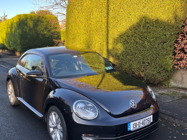 Volkswagen Beetle Hatchback, Petrol, 2013, Black