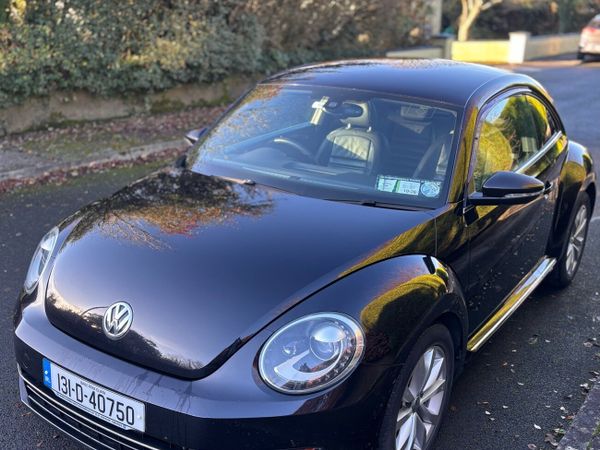 Volkswagen Beetle Hatchback, Petrol, 2013, Black