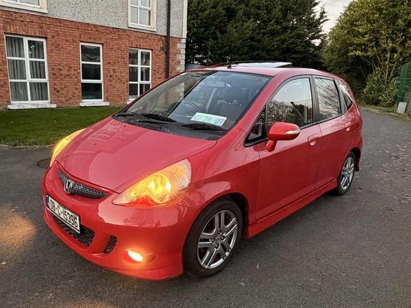 Honda Jazz Hatchback, Petrol, 2008, Red