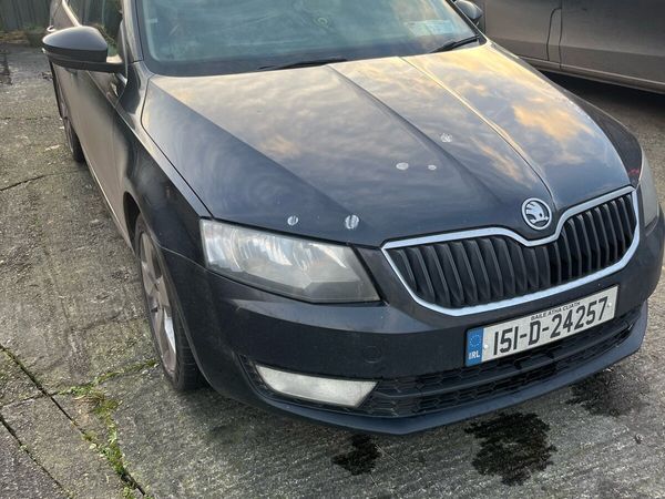 Skoda Octavia Saloon, Diesel, 2015, Black
