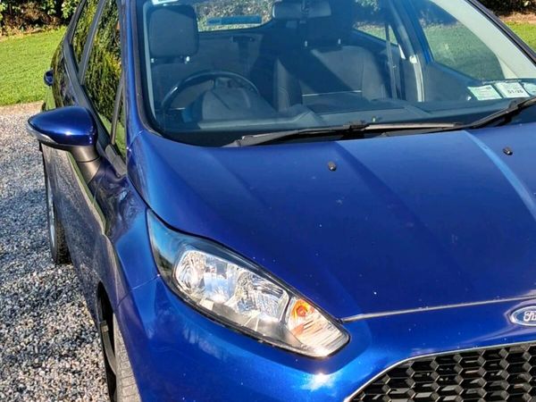 Ford Fiesta Hatchback, Petrol, 2017, Blue