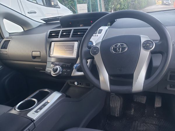 Toyota Prius MPV, Petrol Hybrid, 2014, White