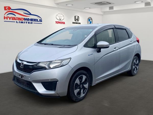 Honda Fit Hatchback, Petrol Hybrid, 2017, Silver
