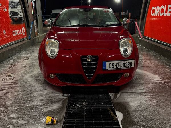 Alfa Romeo Mito Hatchback, Petrol, 2009, Red