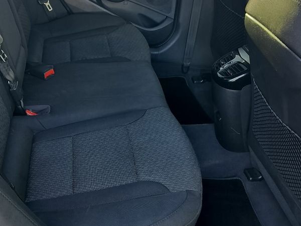 Hyundai i40 Saloon, Diesel, 2012, Black